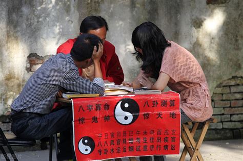 算命招牌|古代算命招牌写什么（过去算命先生的招牌是什么样子）